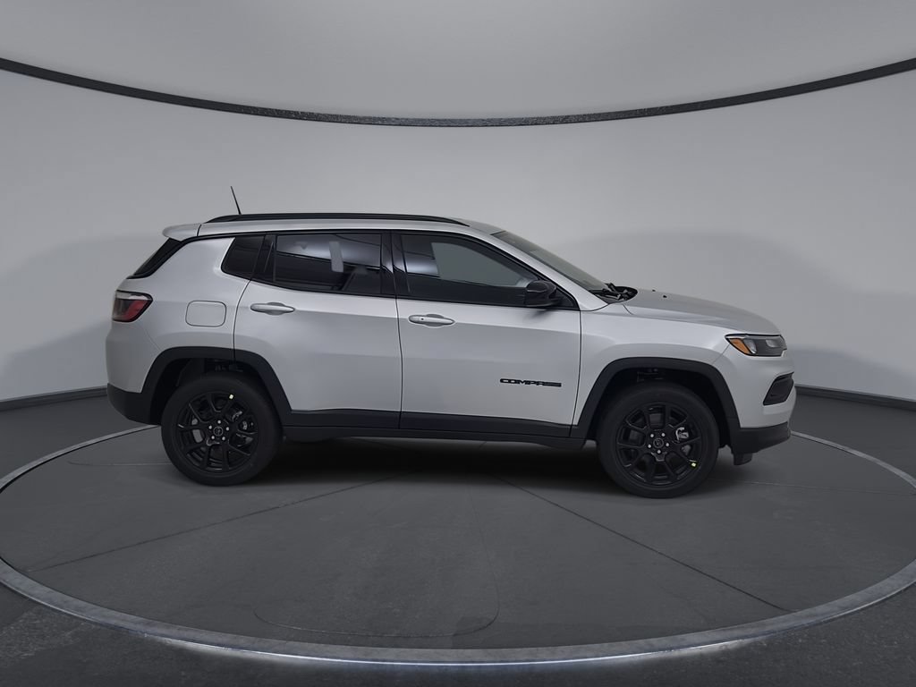 New 2026 Jeep Compass Latitude AWD/4WD image 17