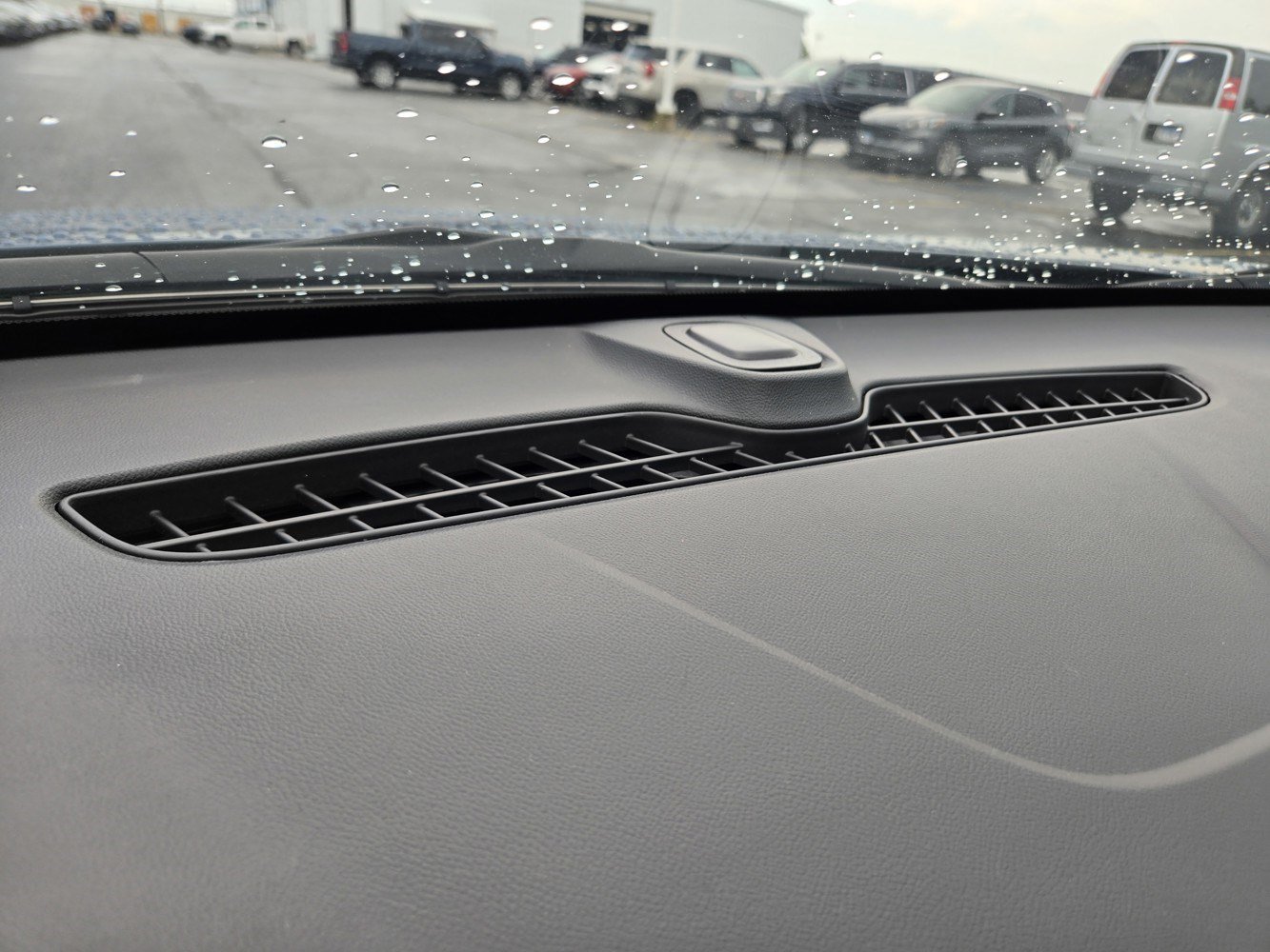Used 2025 Chevrolet Malibu LT FWD image 7