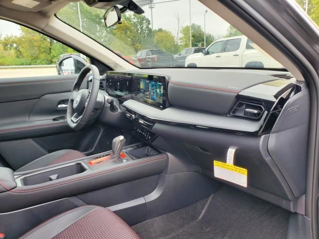 New 2026 Nissan Kicks SR w/ Cold Weather Package image 14