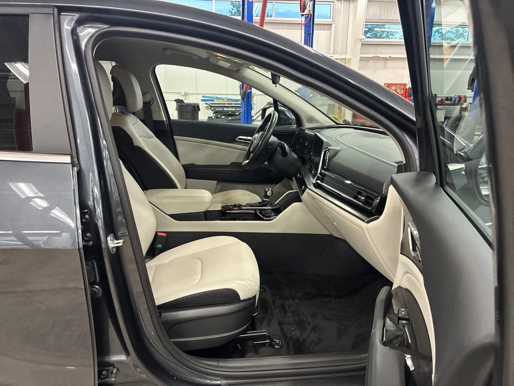 Certified 2023 Kia Sportage EX FWD image 20