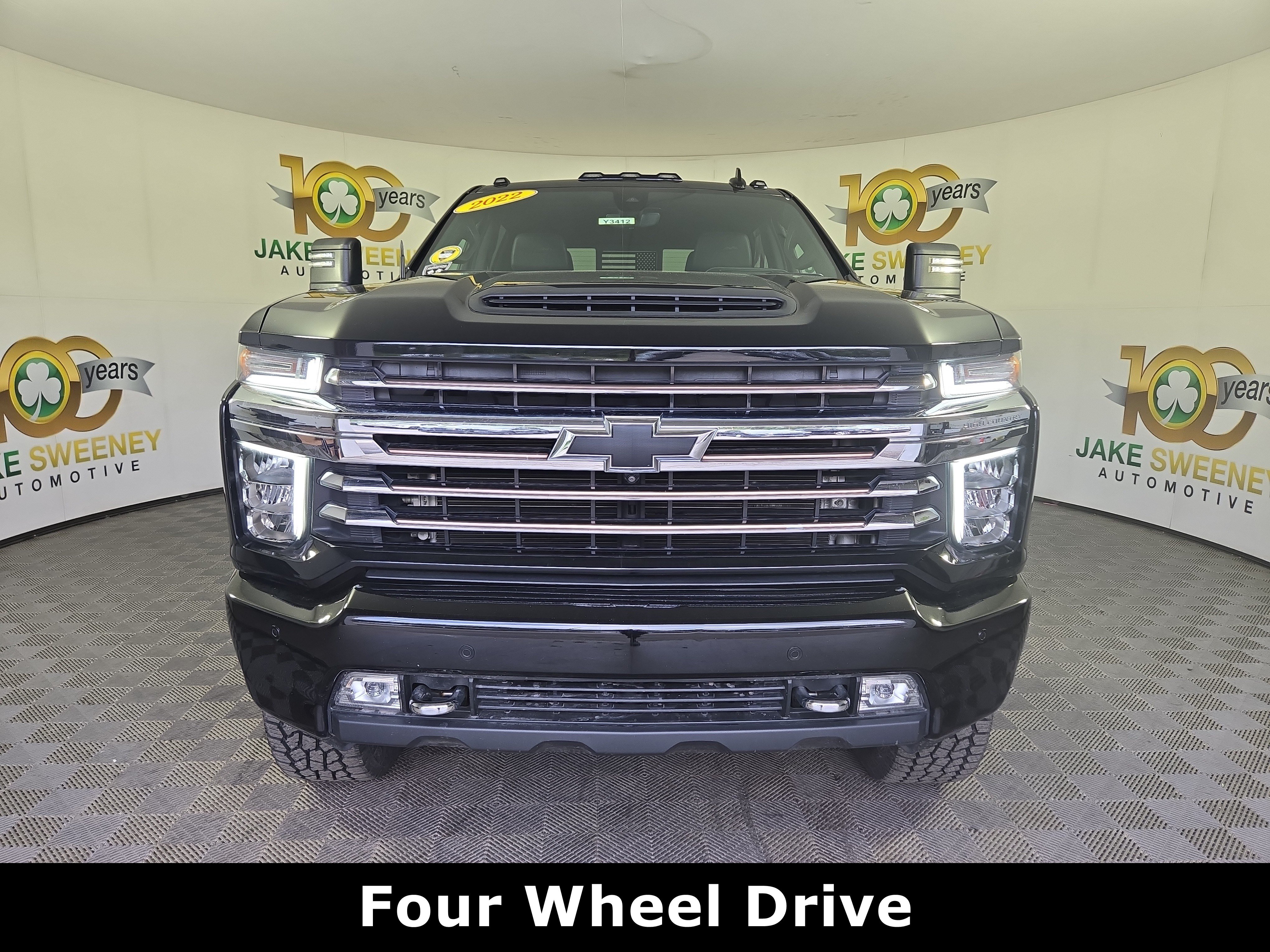 Used 2022 Chevrolet Silverado 2500 High Country w/ Z71 Off-Road Package AWD/4WD image 2