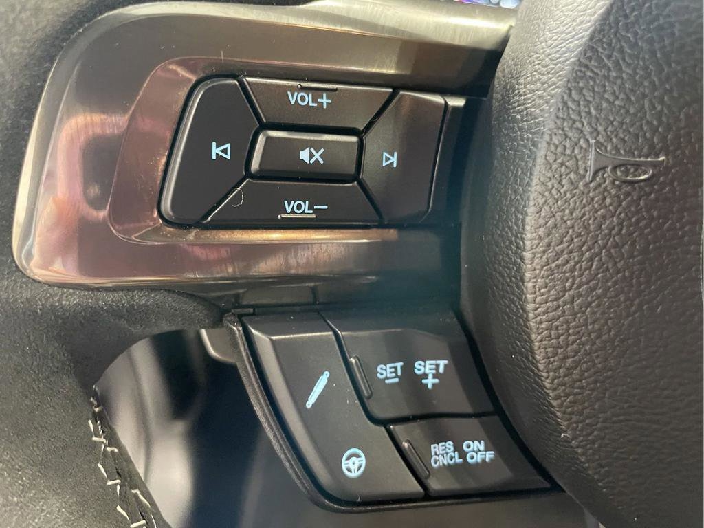 Used 2021 Ford Mustang Shelby GT500 w/ Carbon Fiber Track Pack RWD image 19