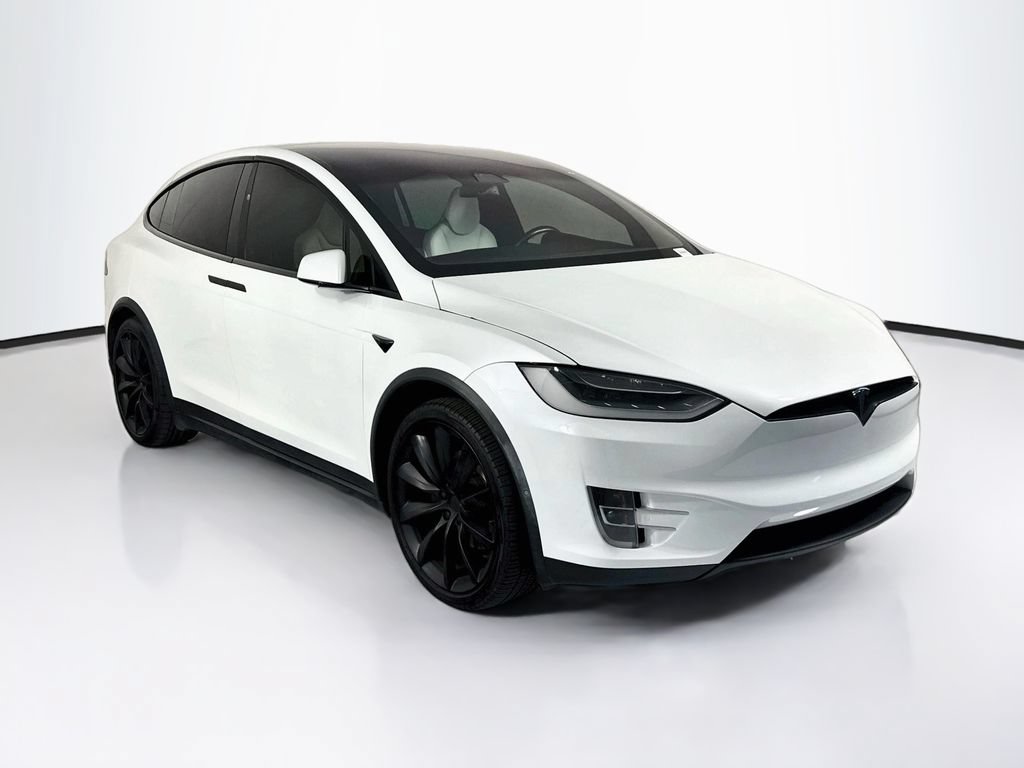 Used 2018 Tesla Model X 75D AWD/4WD image 3