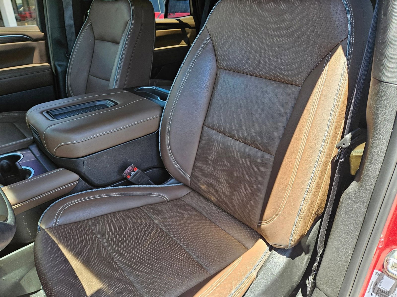 Used 2024 Chevrolet Tahoe High Country w/ Advanced Technology Package AWD/4WD image 22