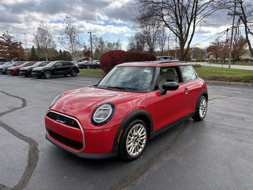 Certified 2025 MINI Cooper S image 3
