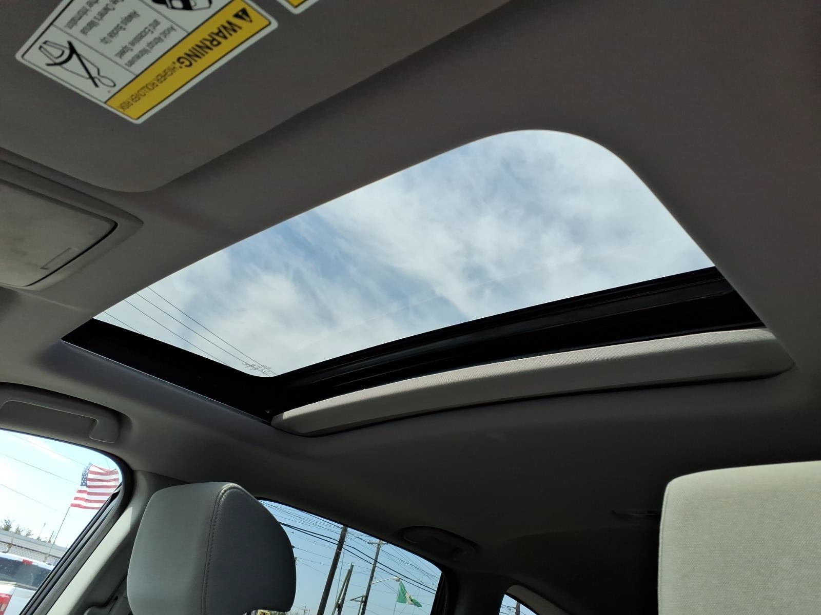 Used 2019 Honda CR-V EX image 16