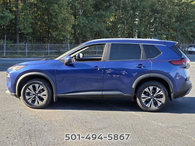 Used 2023 Nissan Rogue SV w/ SV Premium B Package FWD image 2