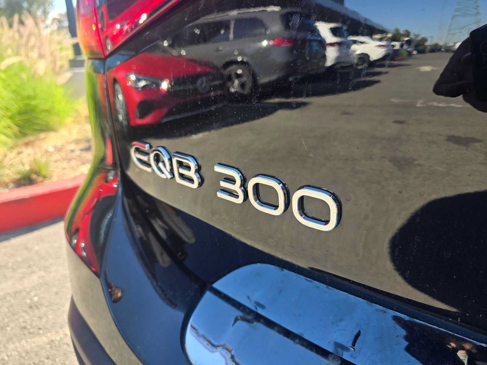 Used 2024 Mercedes-Benz EQB 300 4MATIC image 13