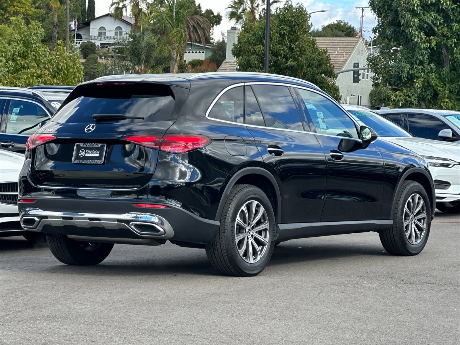 Certified 2025 Mercedes-Benz GLC 300 image 3