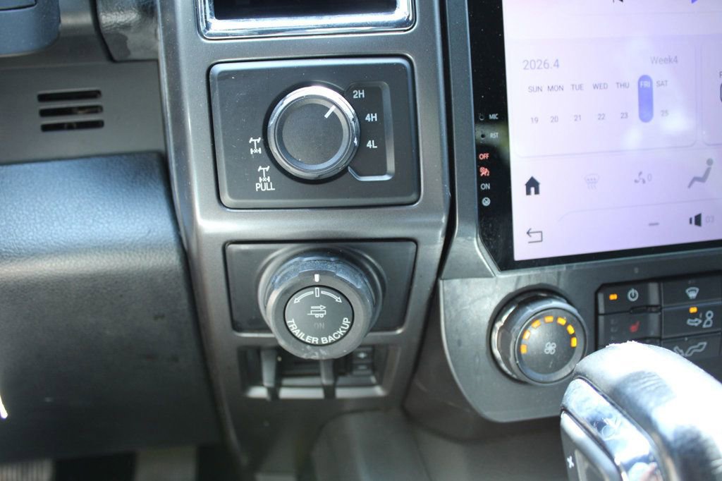 Used 2016 Ford F150 XLT w/ Equipment Group 302A Luxury AWD/4WD image 19