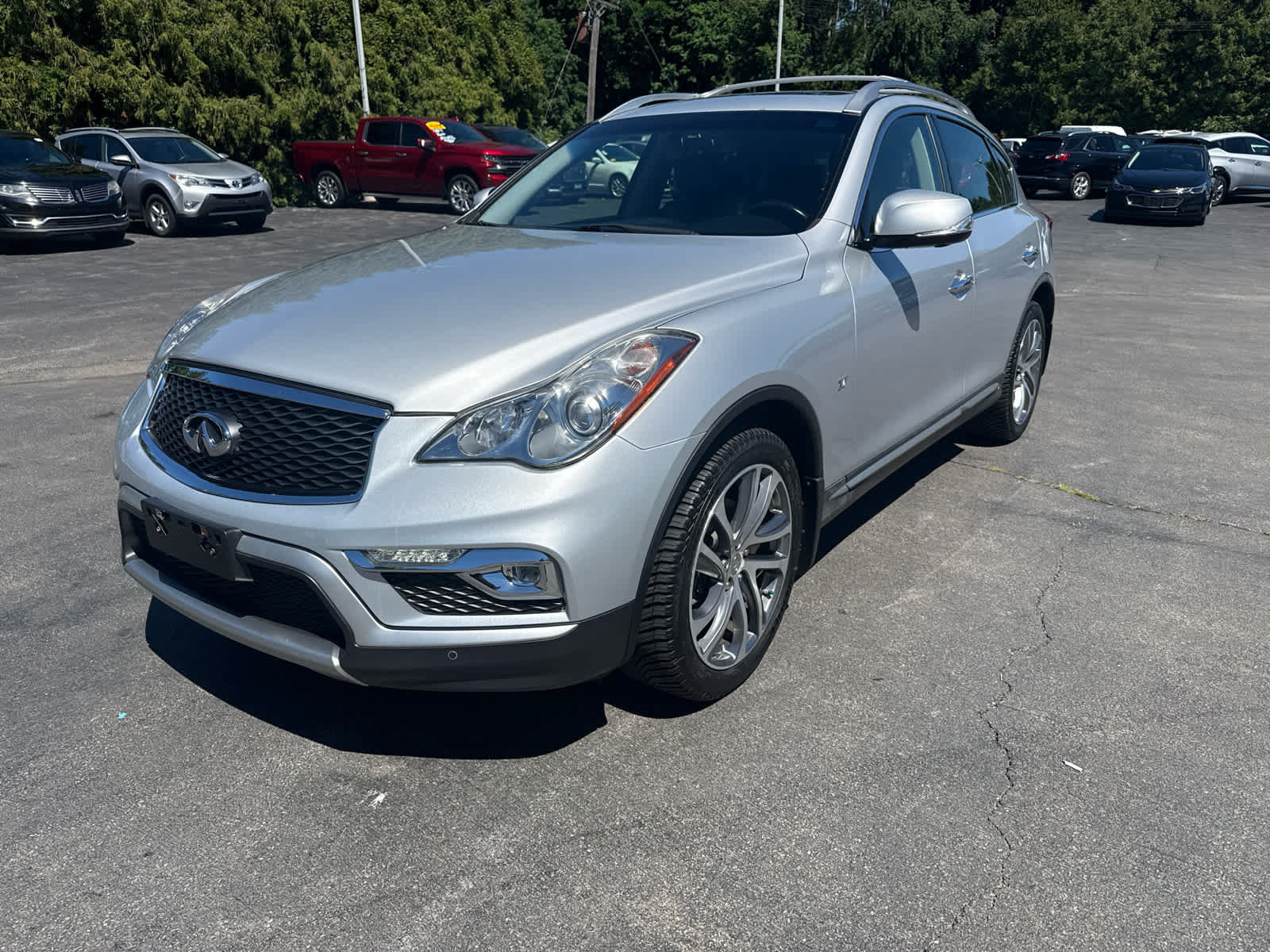 Used 2017 INFINITI QX50 AWD w/ Deluxe Touring Package image 7