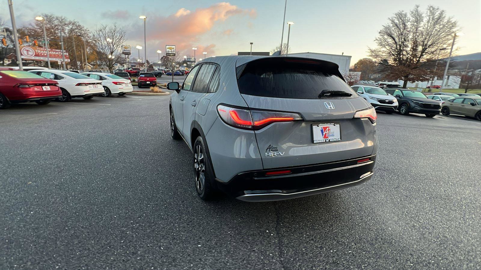 New 2026 Honda HR-V EX-L image 6