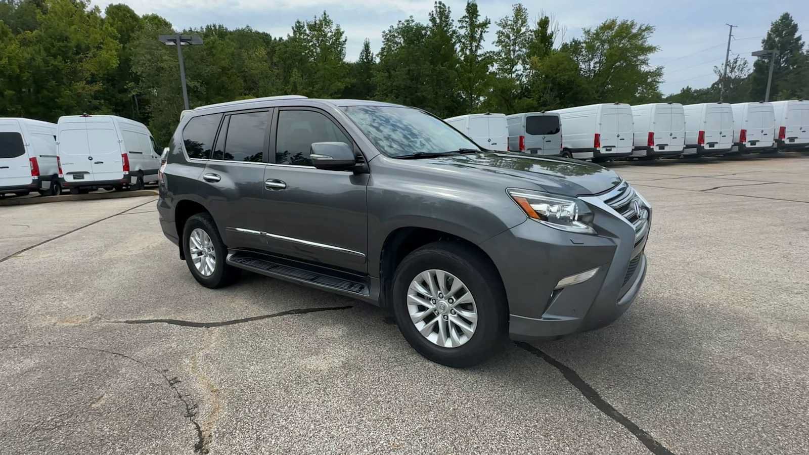 Used 2018 Lexus GX 460 Premium w/ Premium Package AWD/4WD image 2