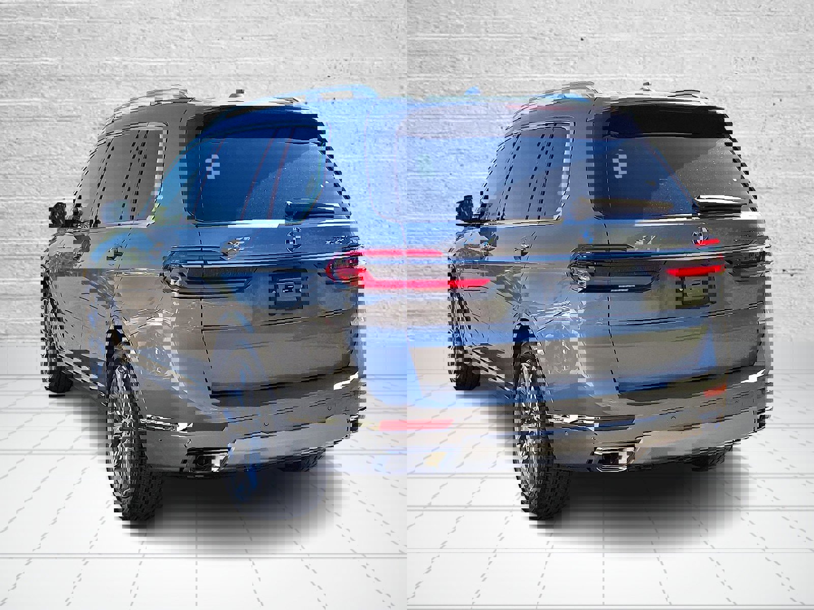 Used 2026 BMW X7 xDrive40i w/ Premium Package image 3