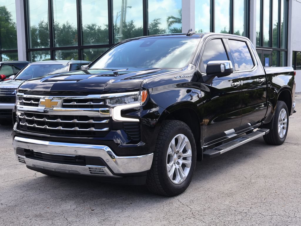 Used 2023 Chevrolet Silverado 1500 LTZ RWD image 9
