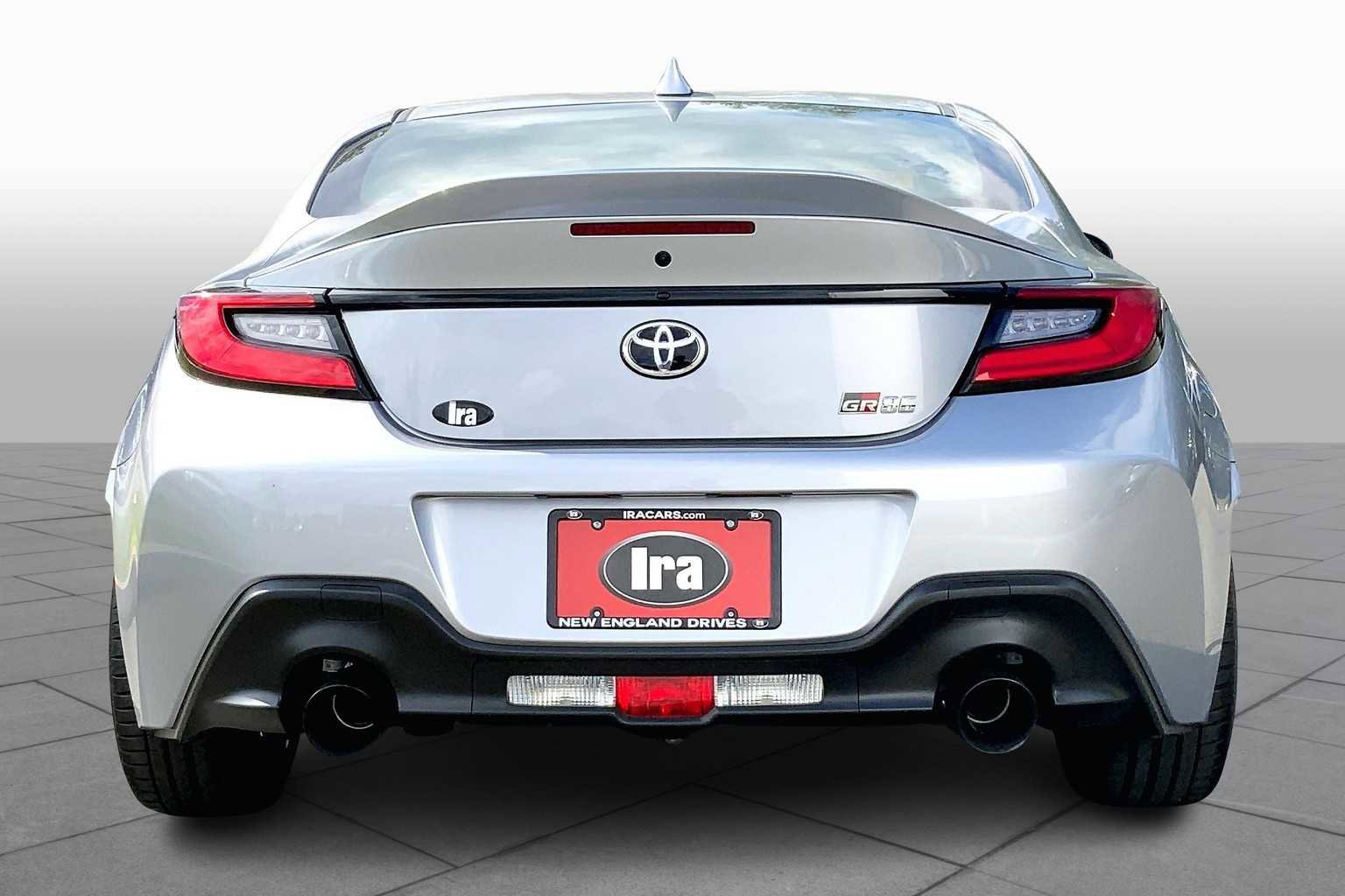New 2025 Toyota GR86 Premium image 4