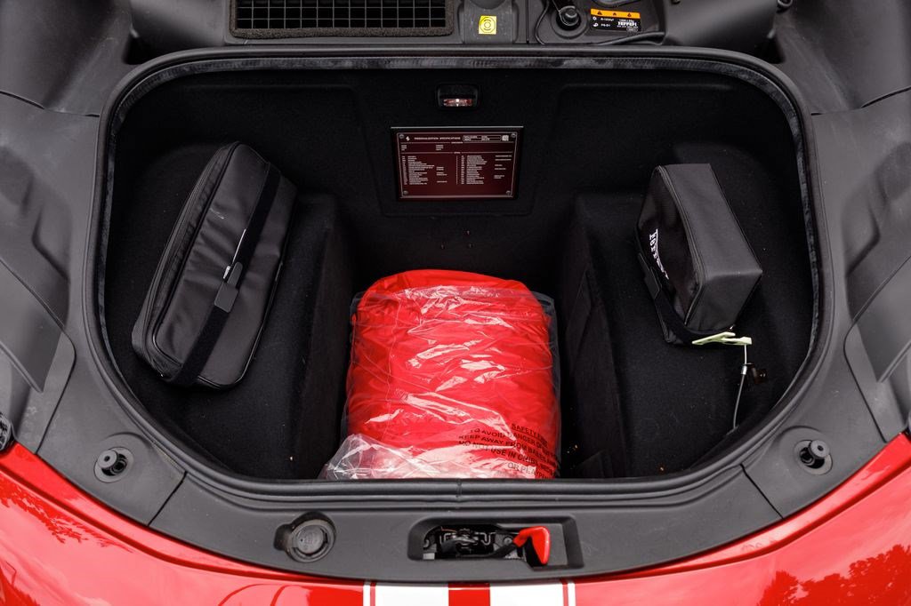 Used 2024 Ferrari 296 GTB RWD image 12