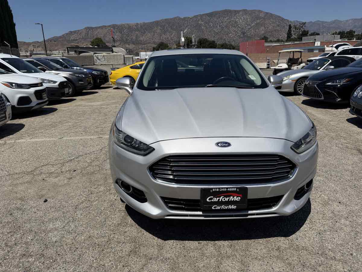 Used 2014 Ford Fusion Energi Titanium FWD image 2