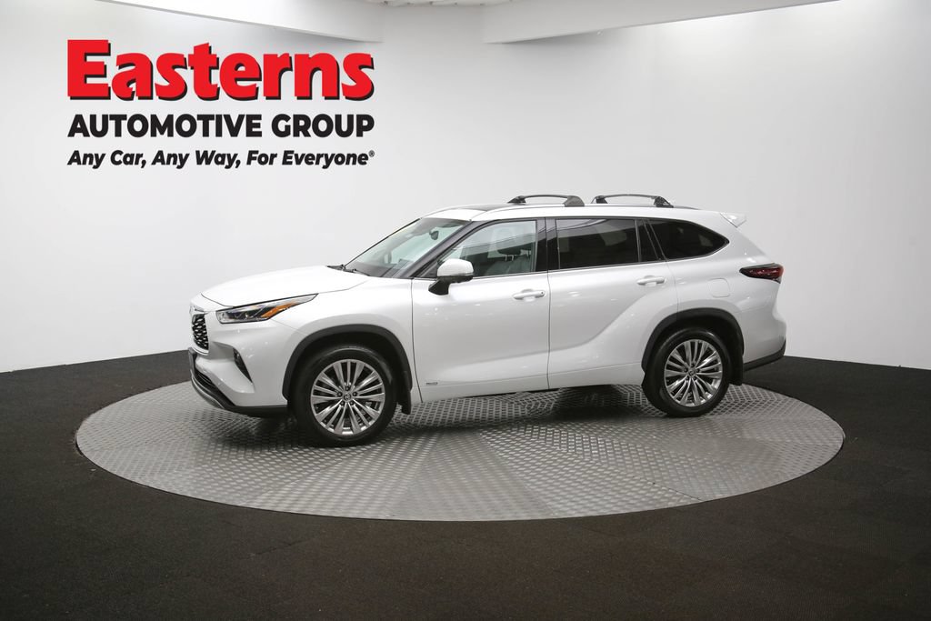 Used 2024 Toyota Highlander Platinum AWD/4WD image 64