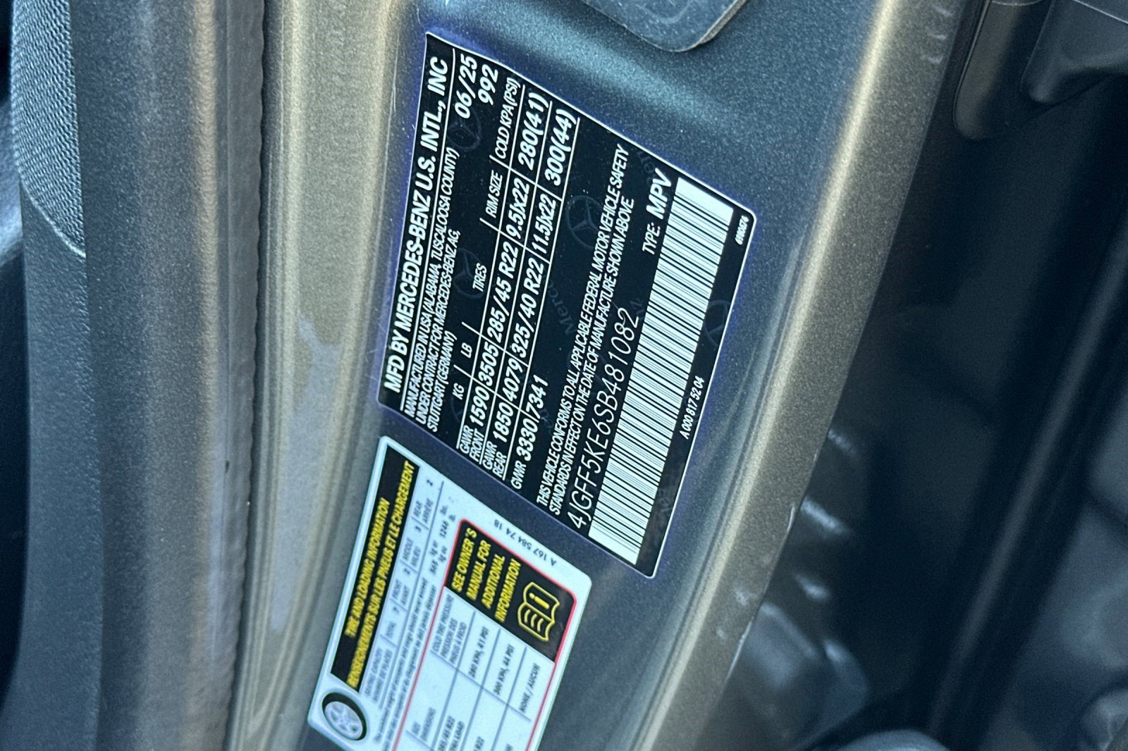 New 2025 Mercedes-Benz GLS 450 4MATIC image 38
