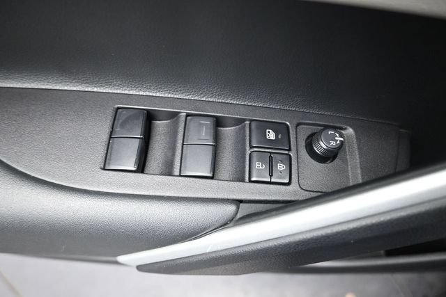 Used 2026 Toyota Corolla Cross L FWD image 15