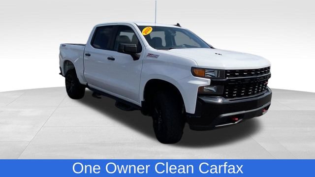 Certified 2022 Chevrolet Silverado 1500 Custom Trail Boss w/ LPO, Dark Essentials Package AWD/4WD image 2