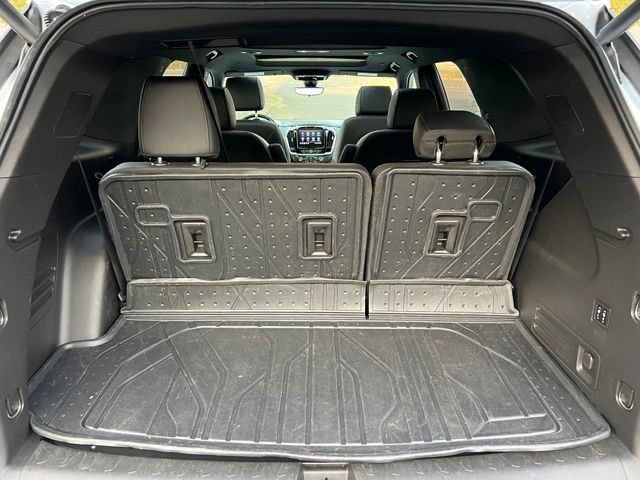 Used 2023 Chevrolet Traverse High Country AWD/4WD image 10