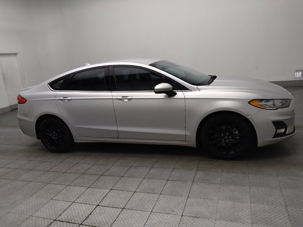 Used 2019 Ford Fusion SE w/ Equipment Group 151A FWD image 11