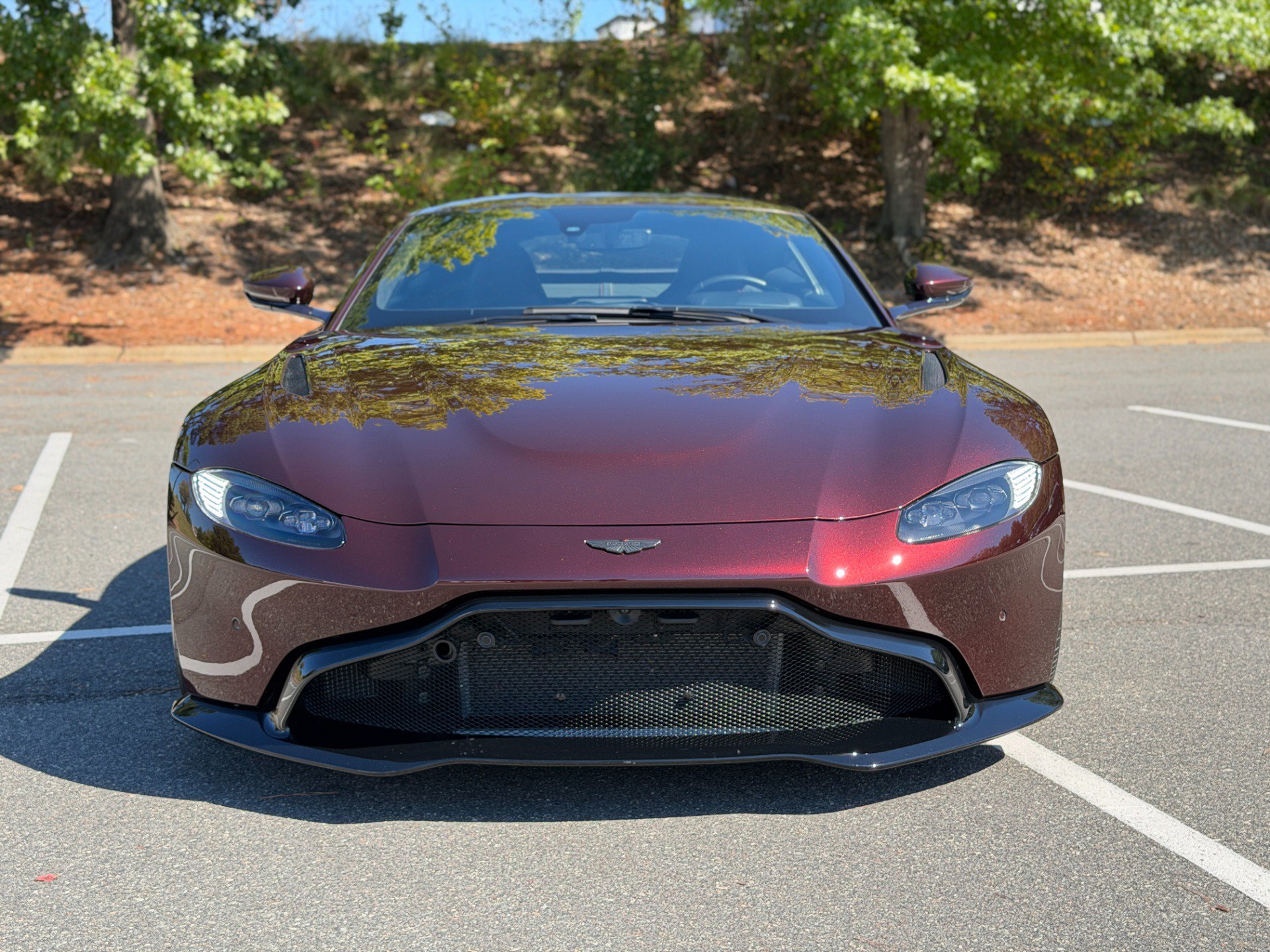 Used 2020 Aston Martin V8 Vantage Coupe RWD image 2