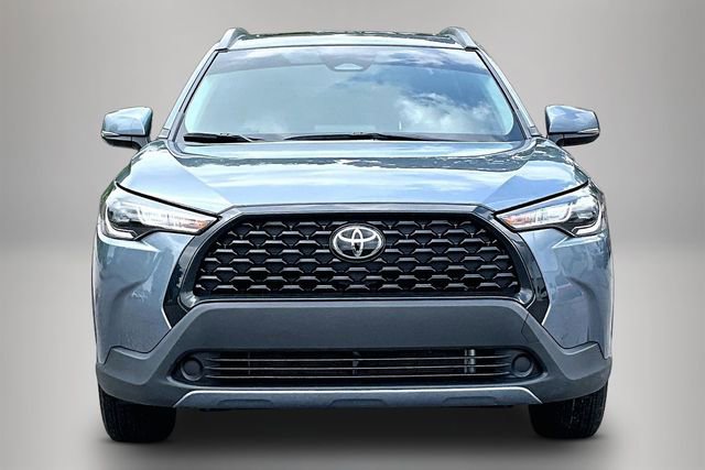 Used 2024 Toyota Corolla Cross LE w/ Moonroof Package FWD image 3