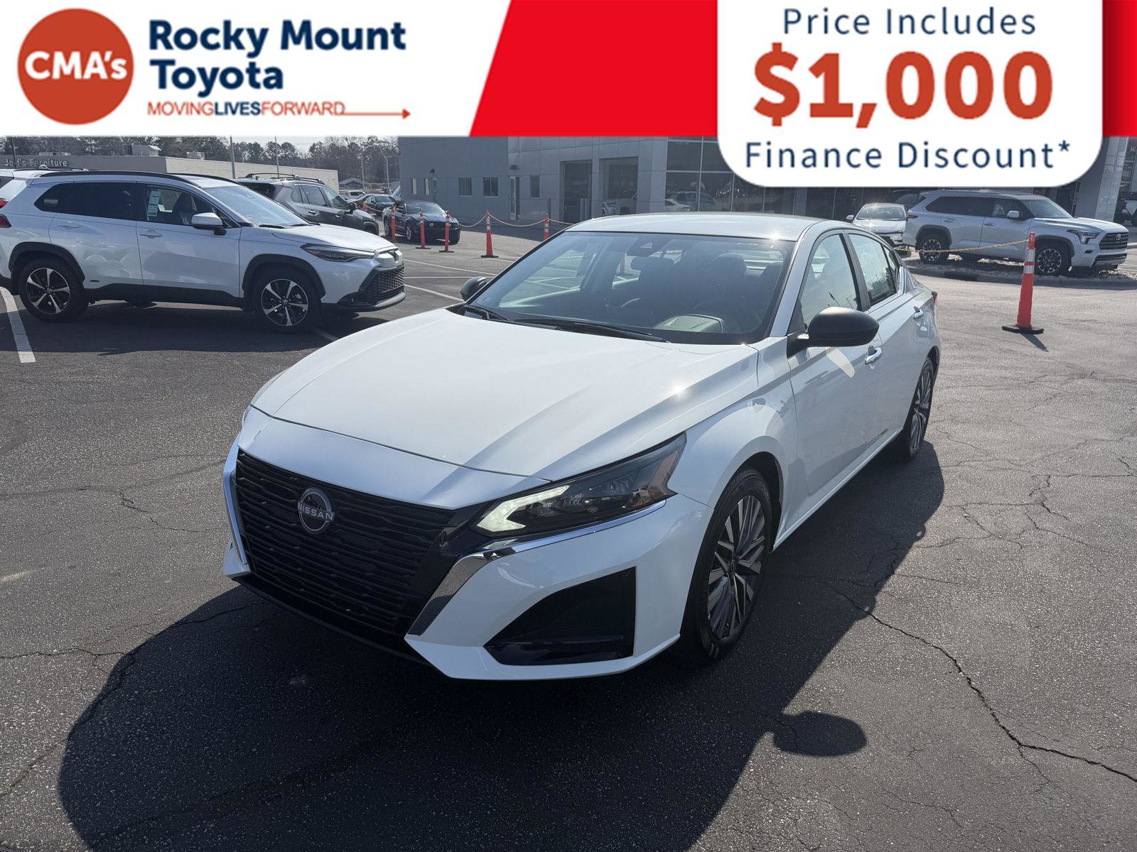 Used 2025 Nissan Altima 2.5 SV image 3