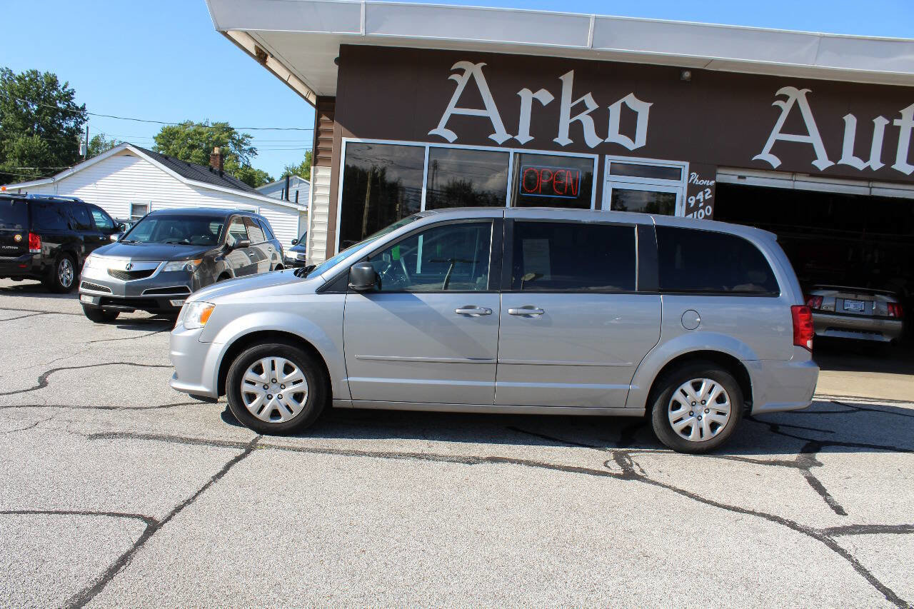 Used 2016 Dodge Grand Caravan SE w/ Quick Order Package 29E SE image 6