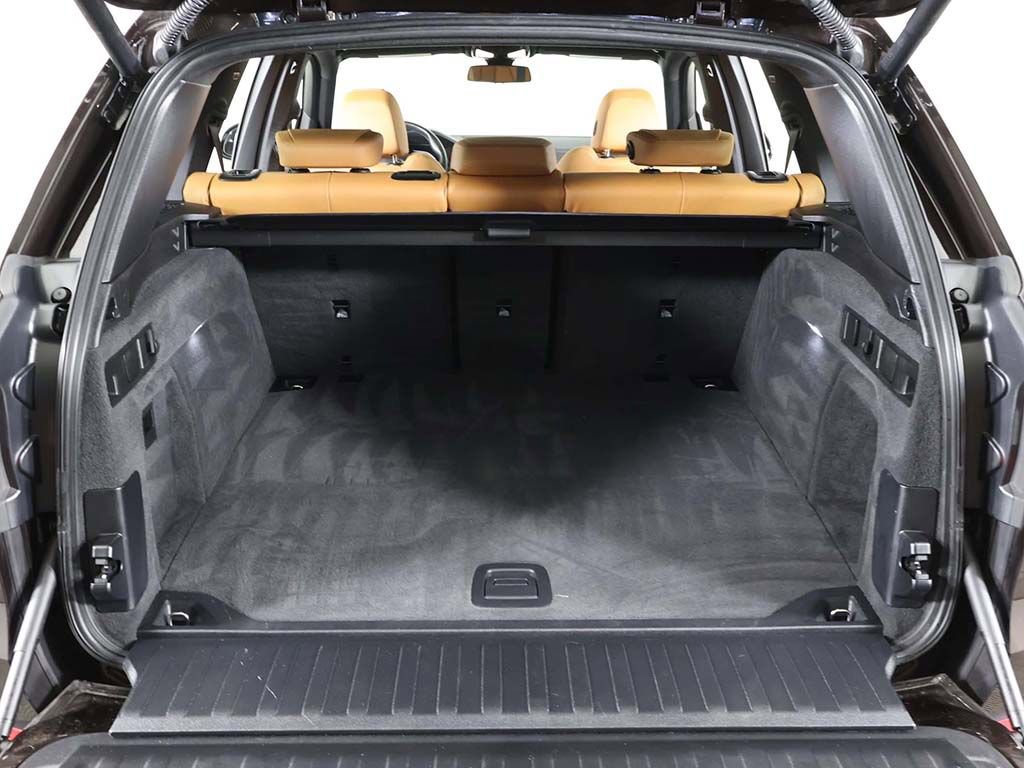 Used 2021 BMW X5 xDrive40i w/ Premium Package 2 image 22