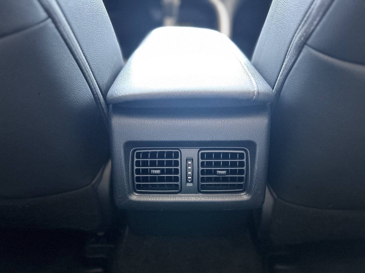 Used 2019 Toyota Camry XSE w/ Navigation Package FWD image 67