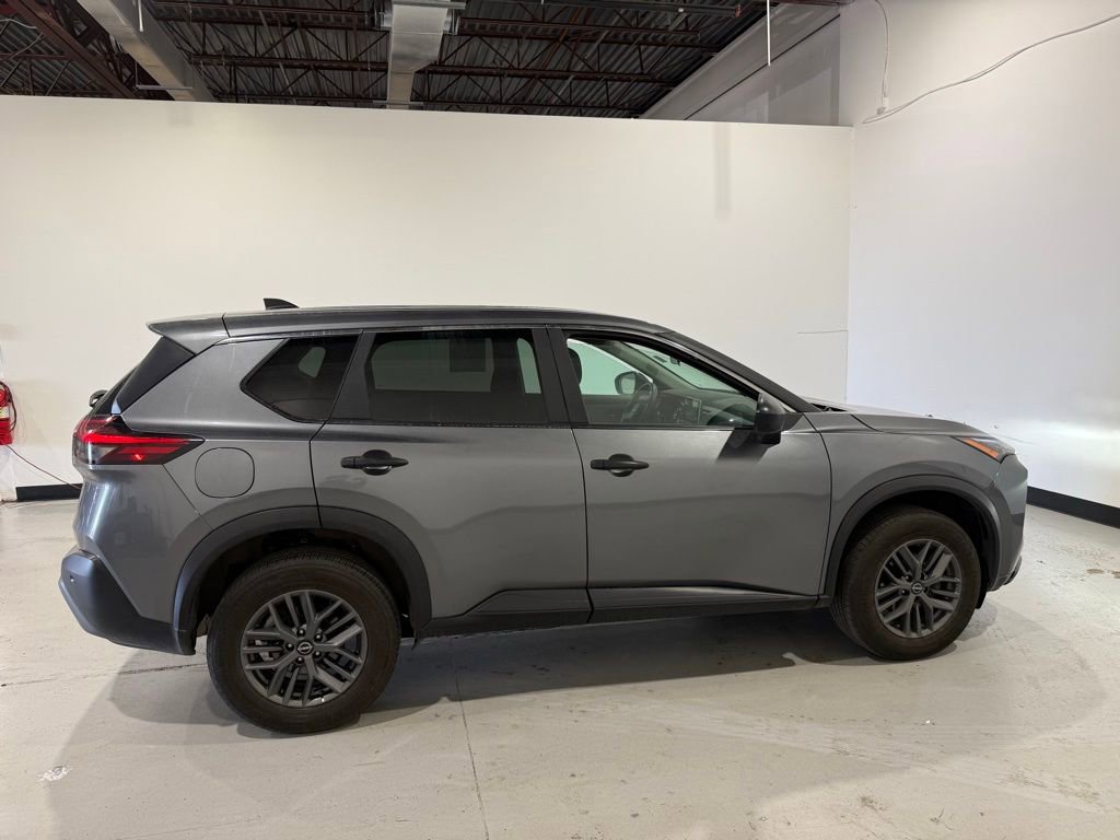 Used 2023 Nissan Rogue S FWD image 4