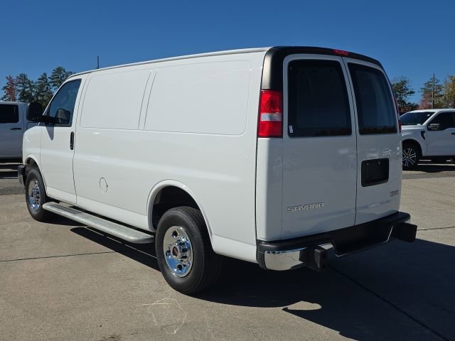 Used 2024 GMC Savana 2500 w/ Driver Convenience Package image 3