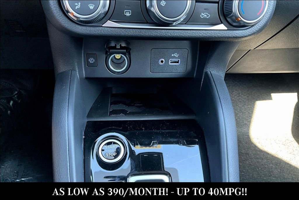 New 2025 Nissan Versa SV w/ Trunk Package FWD image 21