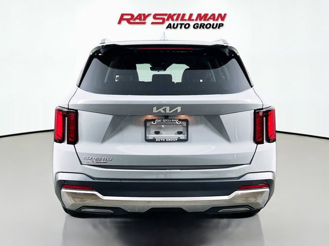 Used 2024 Kia Sorento S w/ Panoramic Sunroof Package image 6