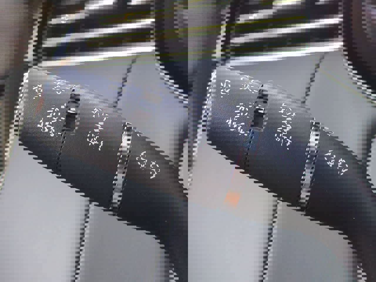 New 2025 Land Rover Range Rover Sport Dynamic SE image 26