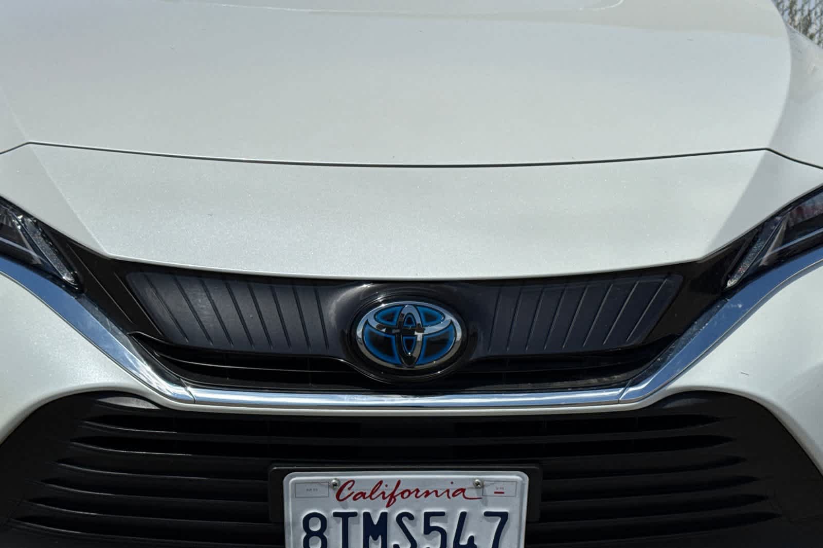 Certified 2021 Toyota Venza LE w/ Carpet Mat Package (TMS) AWD/4WD image 14