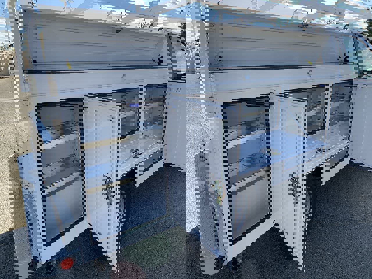 New 2026 Ford F250 XL w/ XL Chrome Package image 43