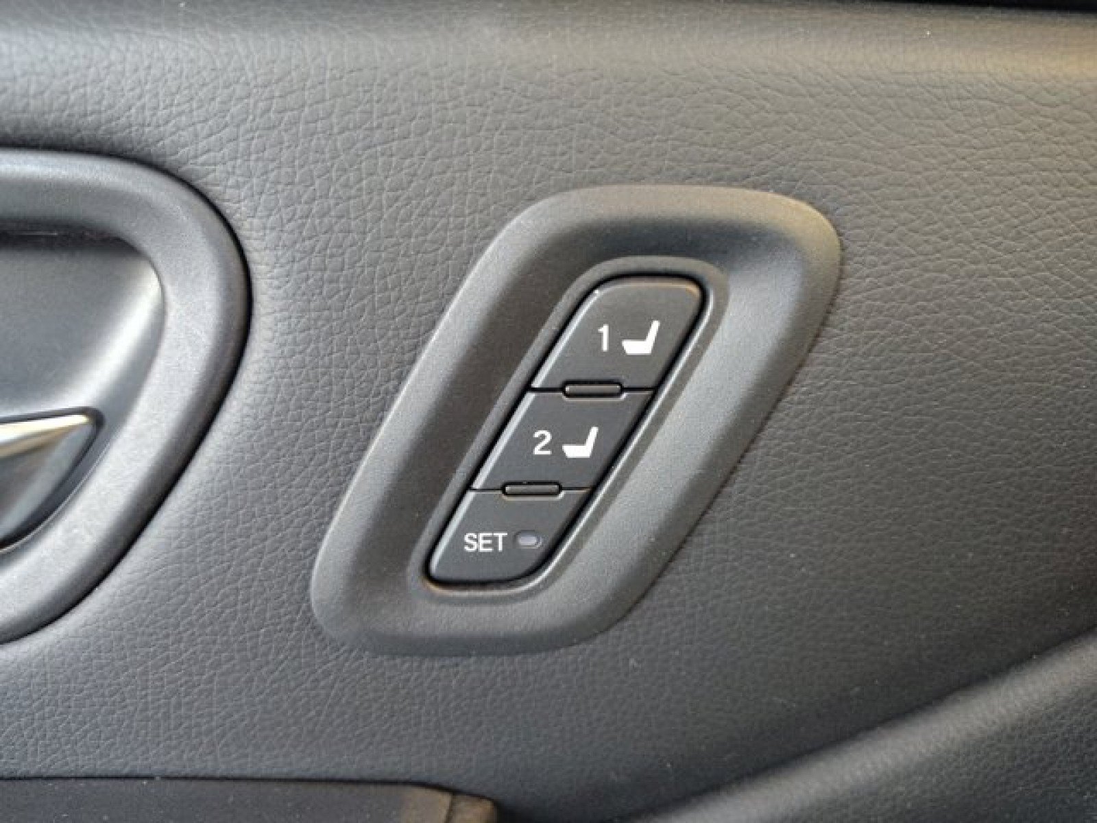 Used 2023 Honda Pilot Touring image 28
