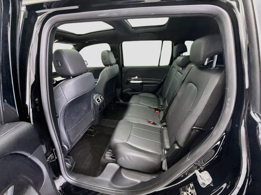 Used 2023 Mercedes-Benz GLB 250 image 20