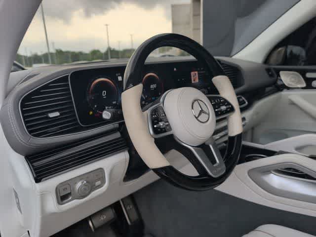 Used 2023 Mercedes-Benz Maybach GLS 600 4MATIC video 2