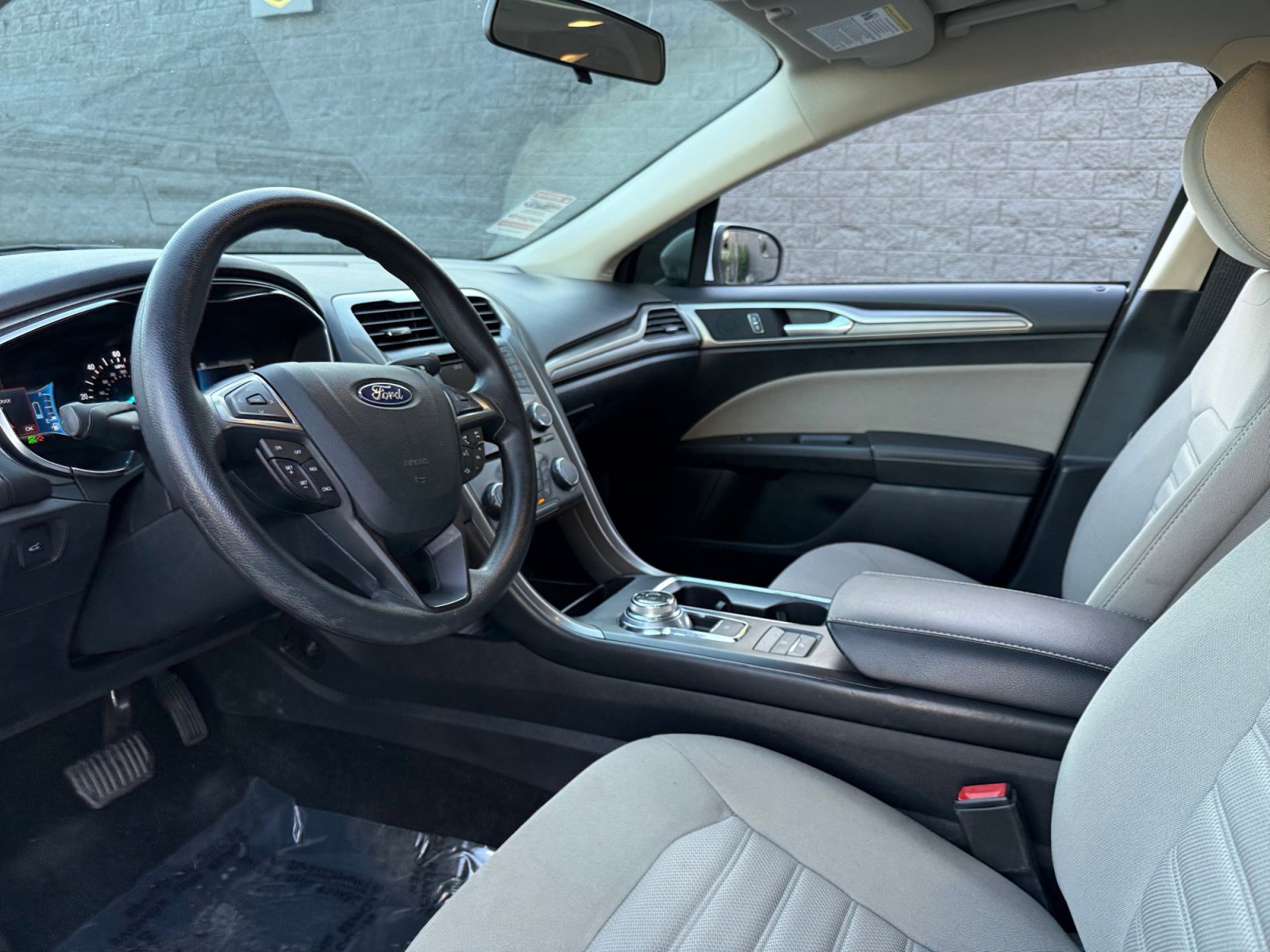 Used 2018 Ford Fusion S image 15