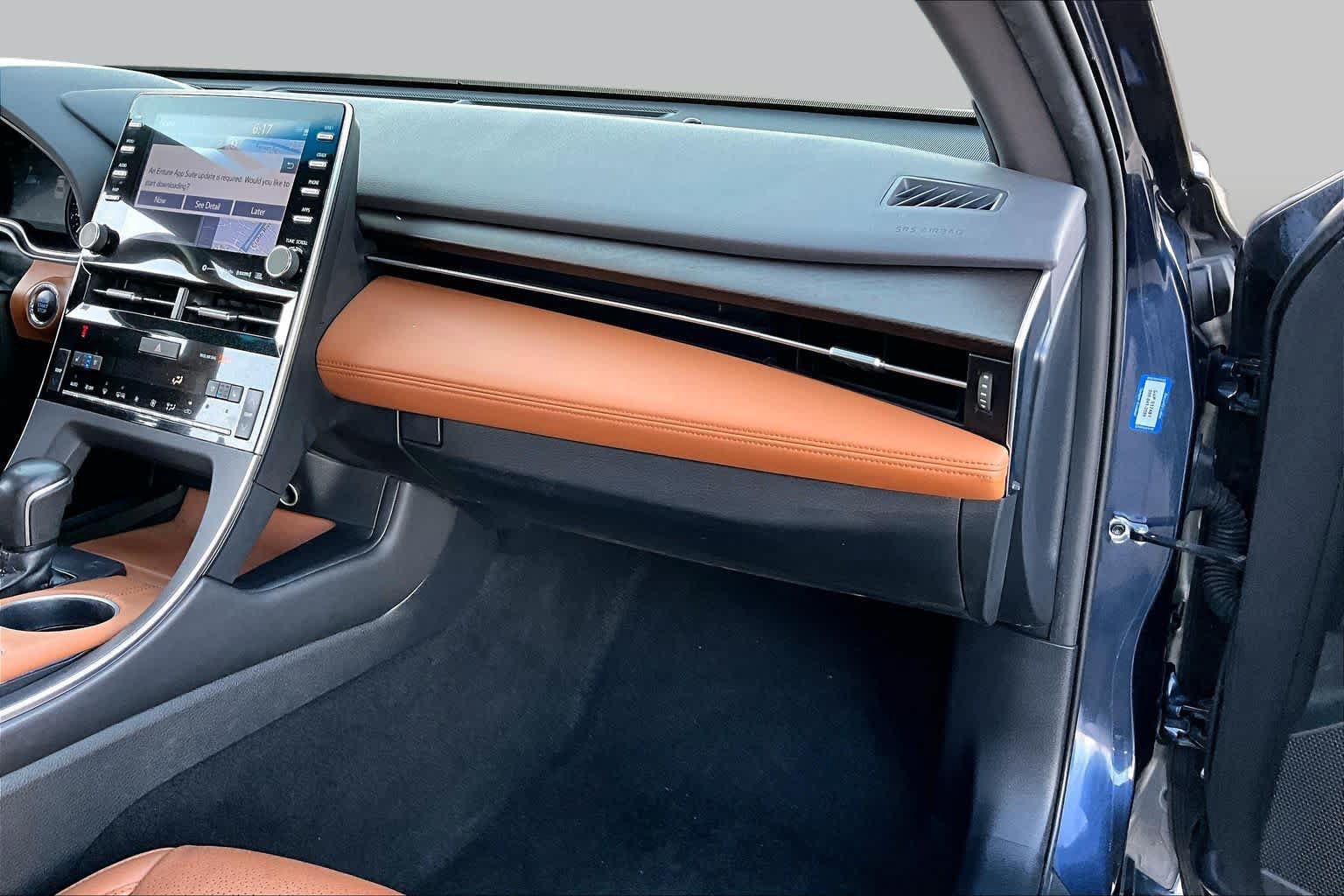 Used 2020 Toyota Avalon Limited FWD image 19
