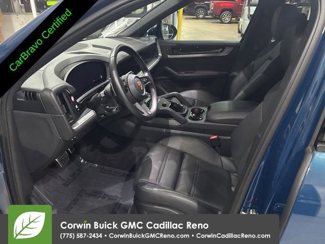 Used 2024 Porsche Cayenne S image 9