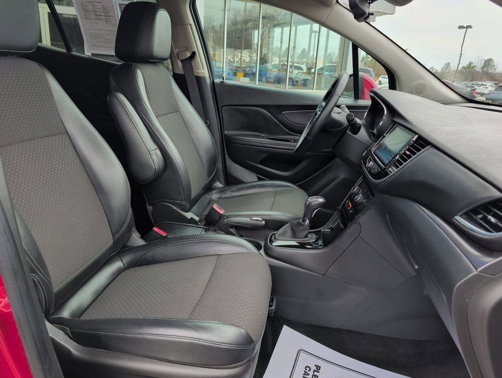 Used 2019 Buick Encore Preferred image 21