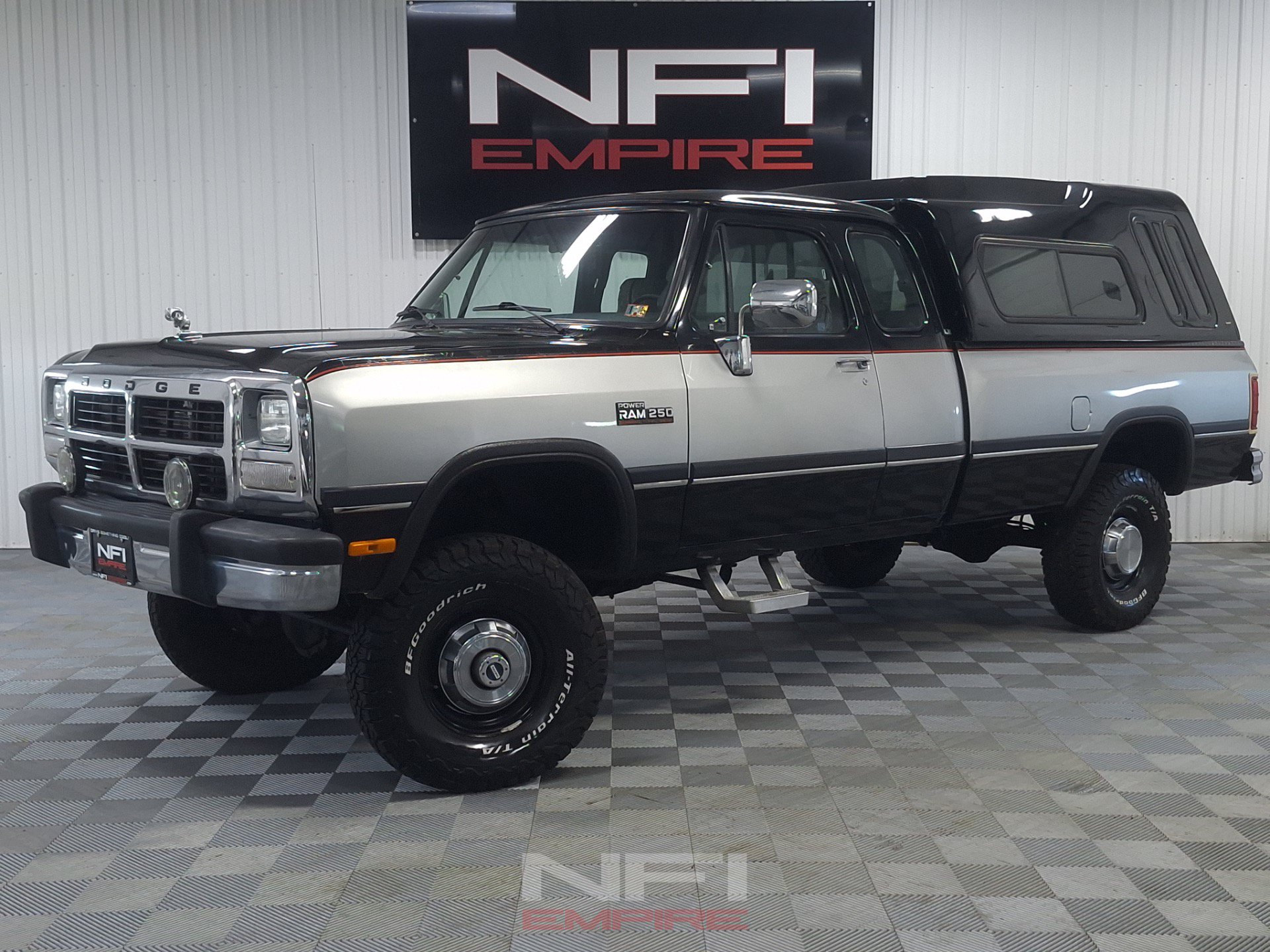 Used 1993 Dodge D/W Truck 250 AWD/4WD video 1