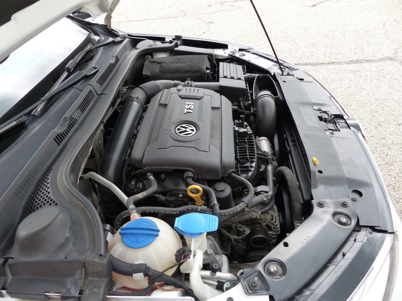 Used 2015 Volkswagen Jetta Sport FWD image 18